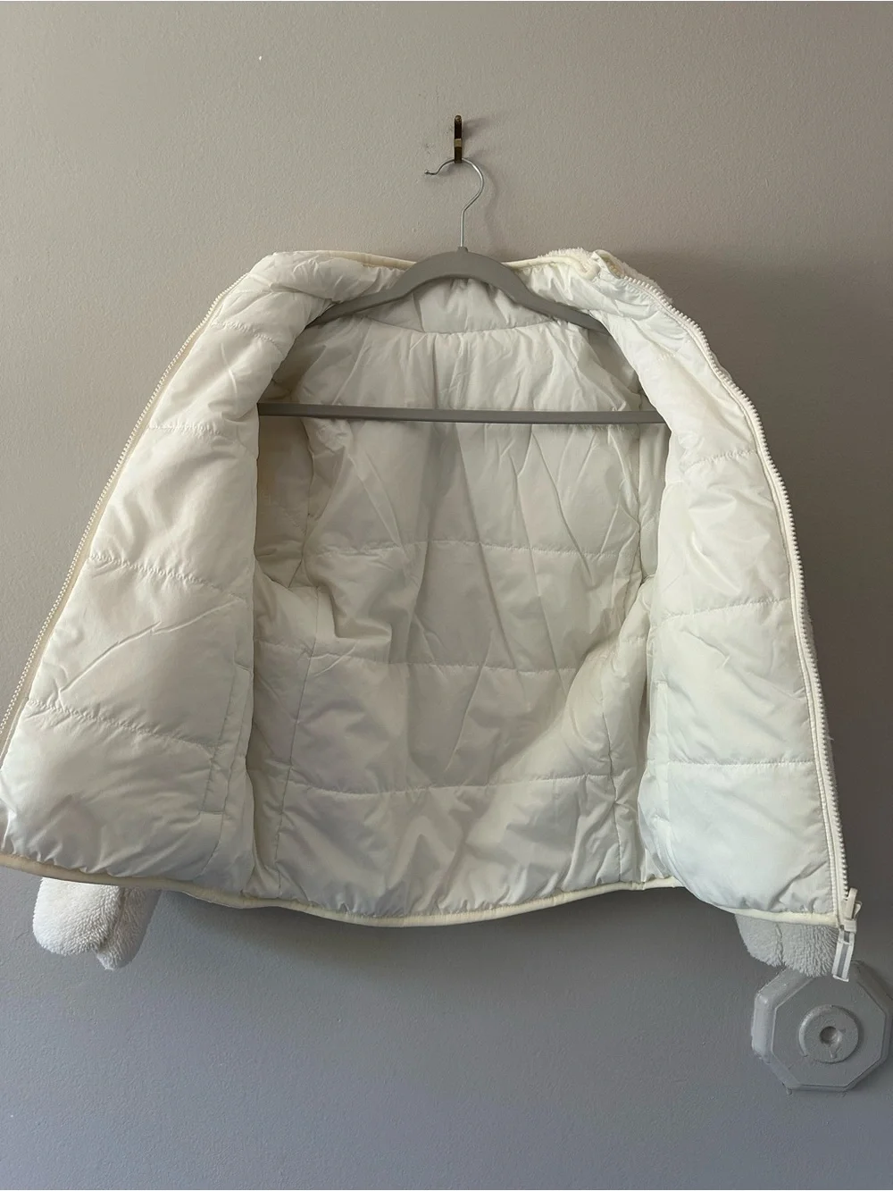 Cozy Sherpa Zip-Up Jacket in Cream-Size 12/14